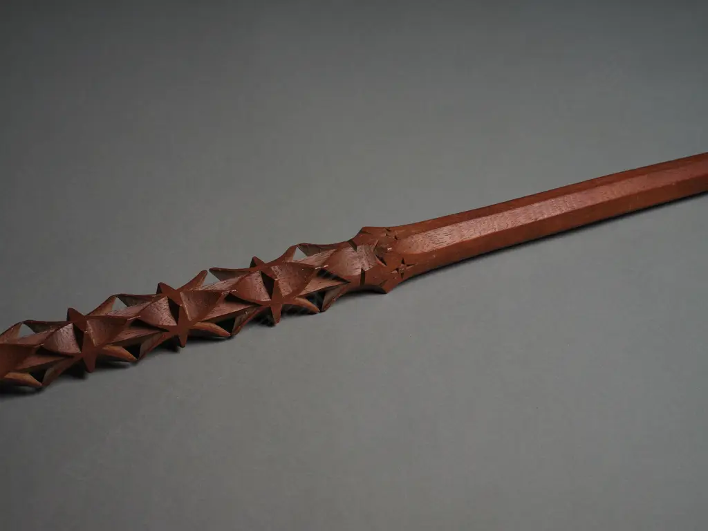 Samoan slashing wooden spear, Image 1++